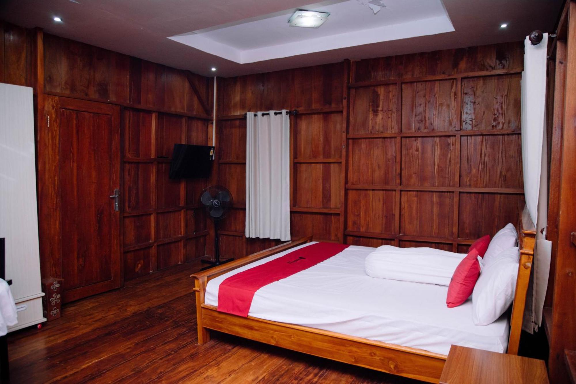 Reddoorz At Villa Bukit Senyum Lombok Kuripan  Exterior photo